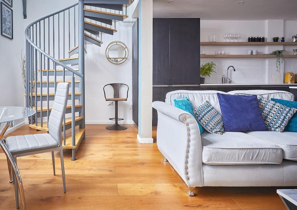 The Chapel Cottage By Ritual Stays Hemel Hempstead Dış mekan fotoğraf